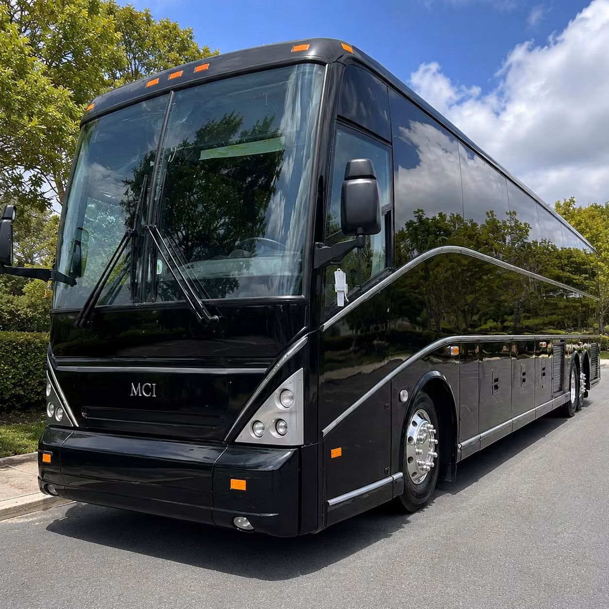 executive airport transfers and group airport shuttles in glendale