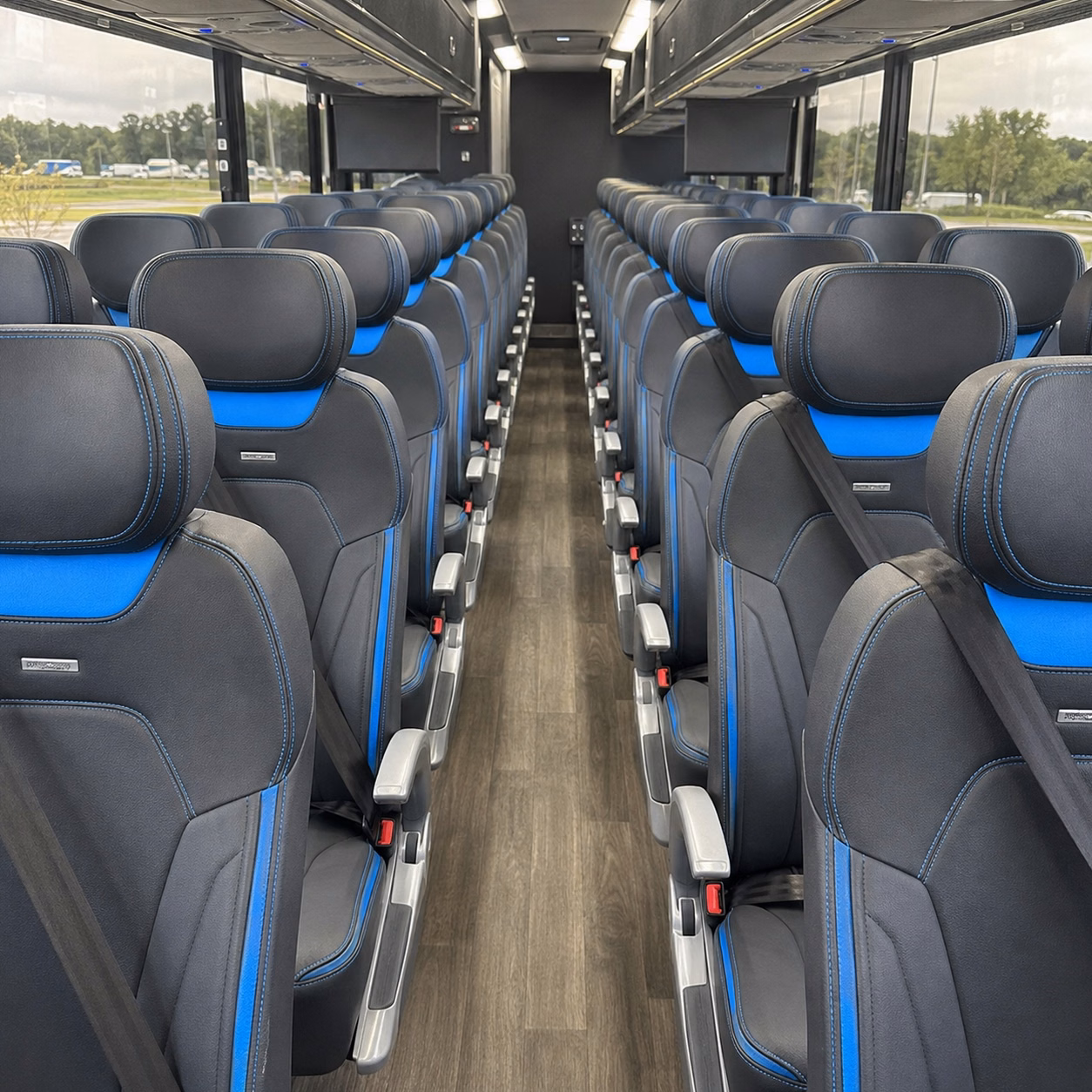 view instant online quotes for glendale wedding shuttle buses and charter buses